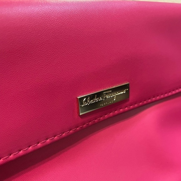 Salvatore Ferragamo LEATHER VANITY CASE Pink Travel Cosmetic Bag - Picture 9 of 11